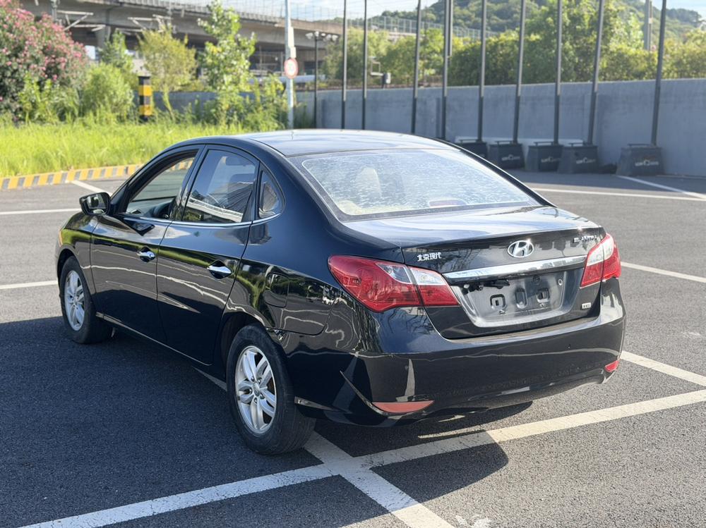 Hyundai Elantra Yuedong