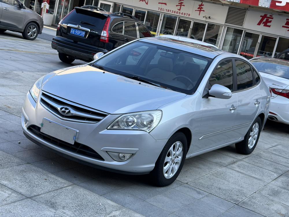 Hyundai Elantra Yuedong