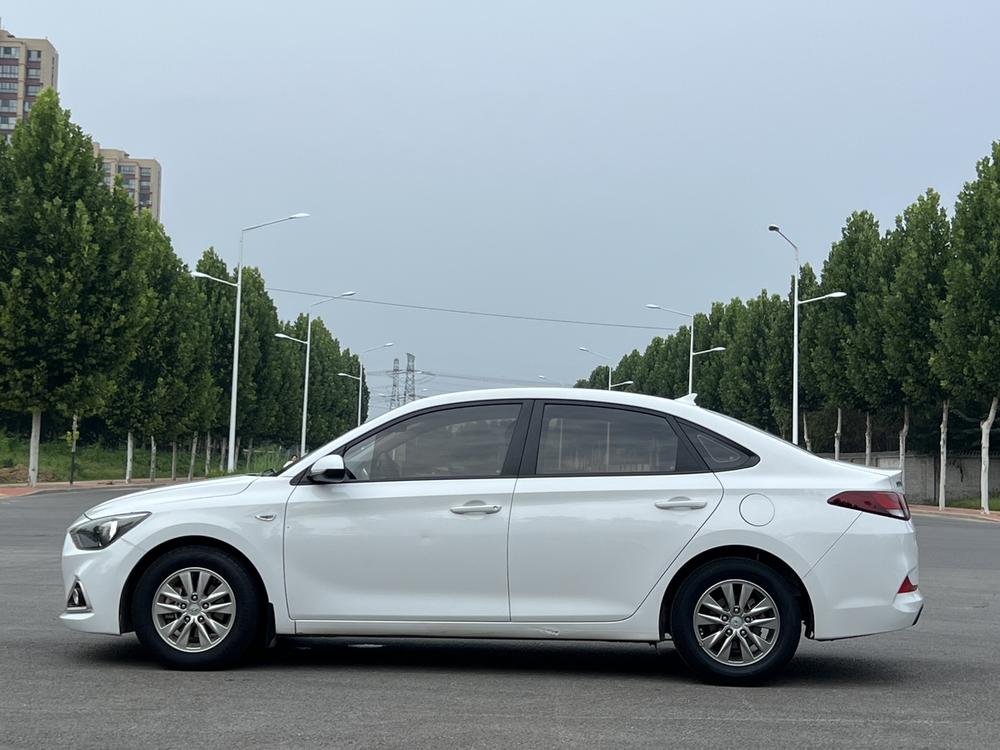 Hyundai Elantra Yuedong