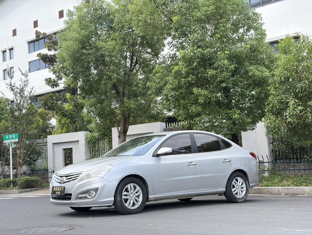 Hyundai Elantra Yuedong