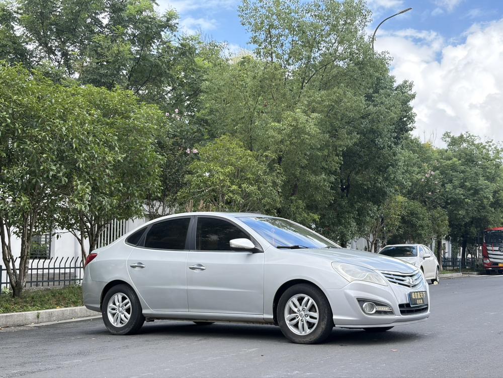 Hyundai Elantra Yuedong