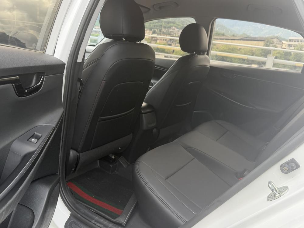 Hyundai Elantra Yuedong