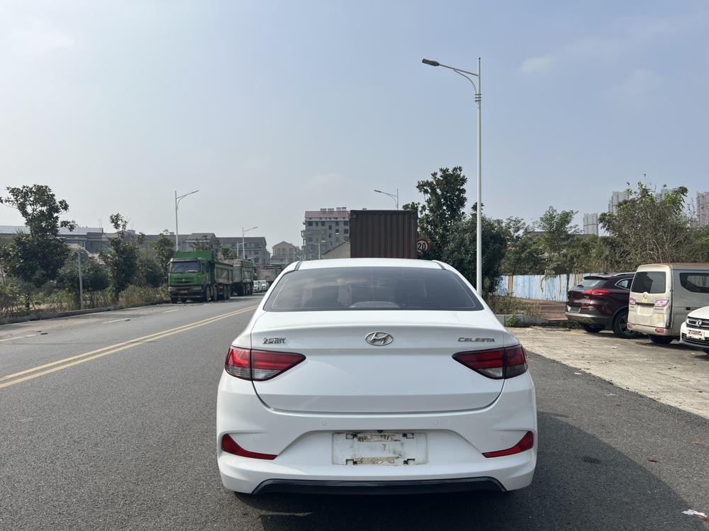 Hyundai Elantra Yuedong