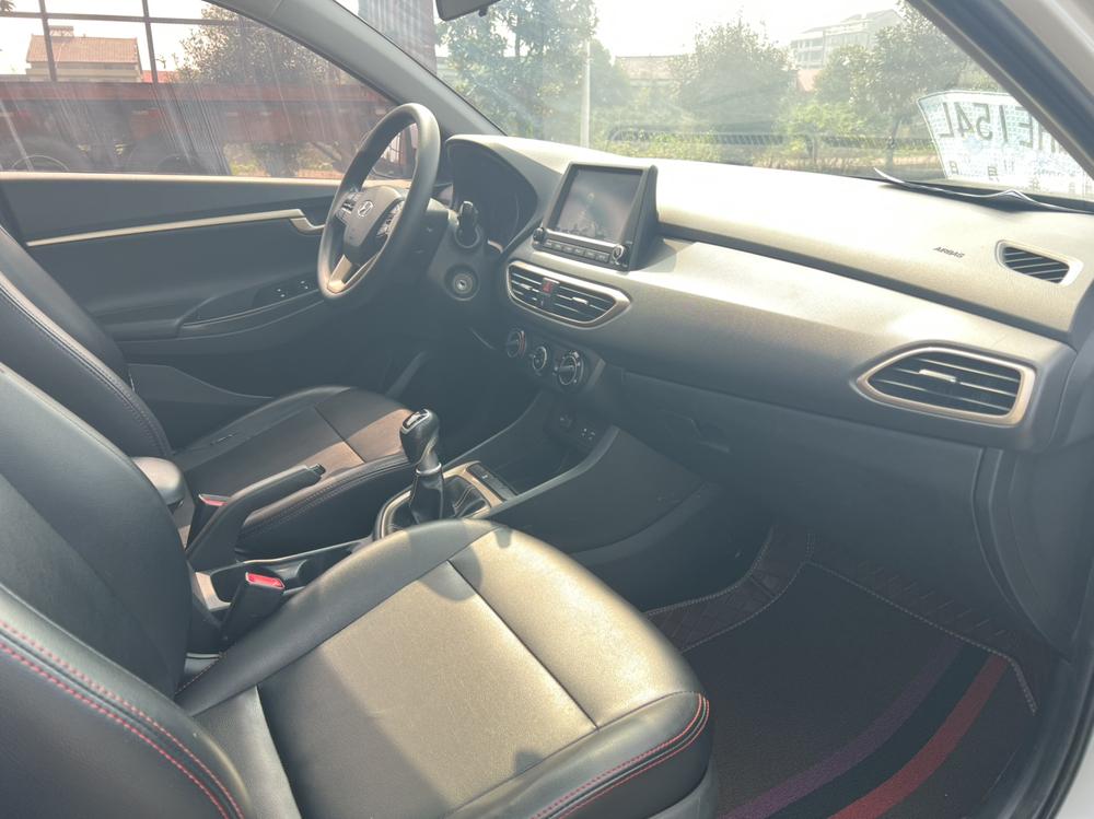 Hyundai Elantra Yuedong