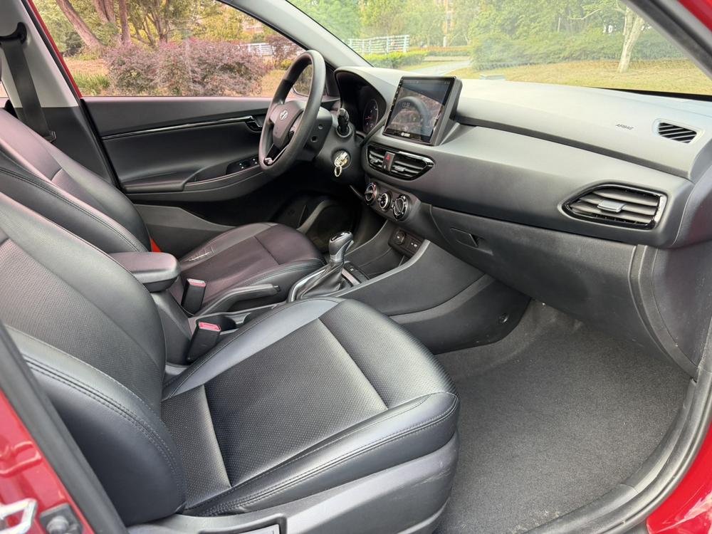 Hyundai Elantra Yuedong