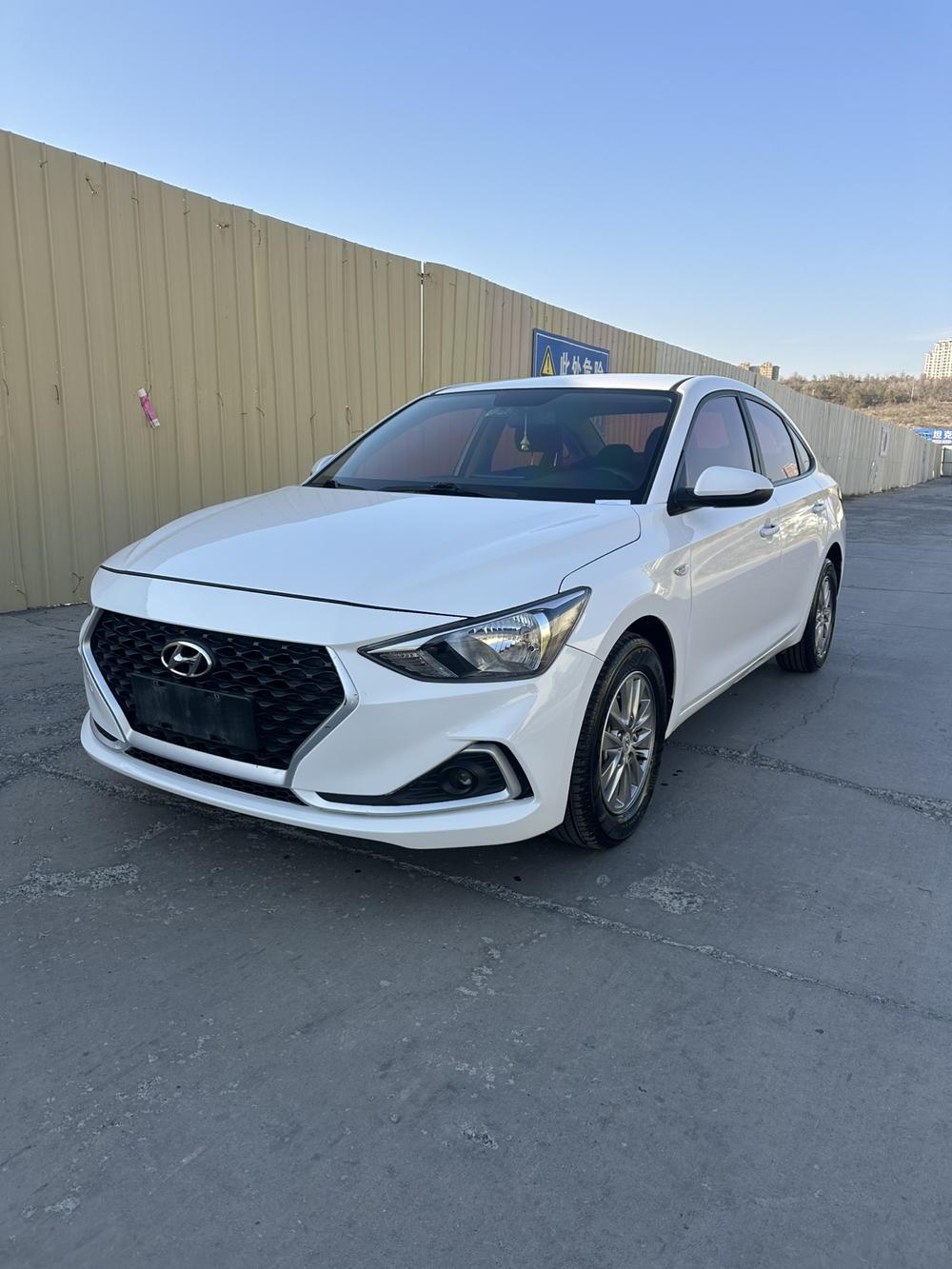 Hyundai Elantra Yuedong