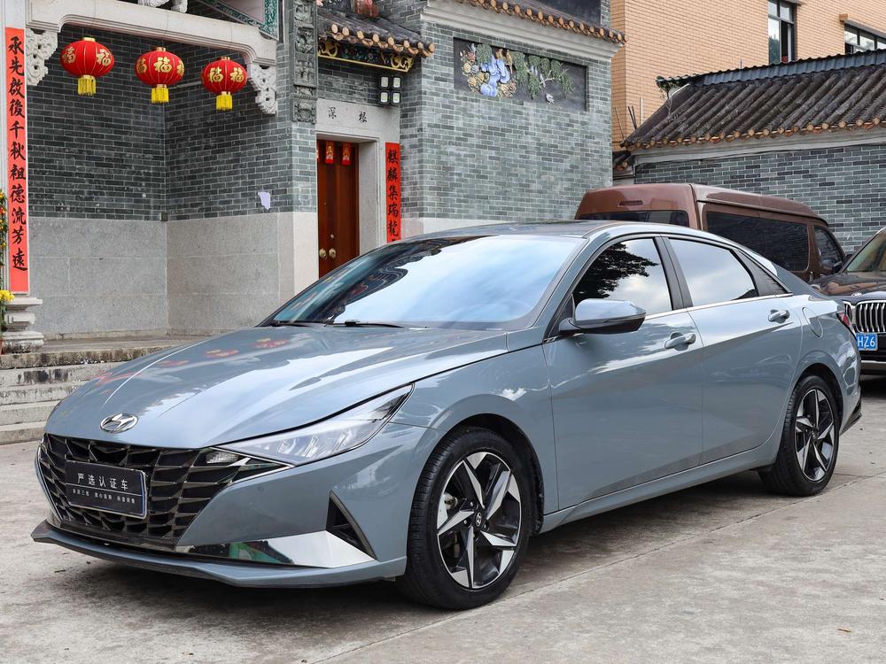 Hyundai Elantra