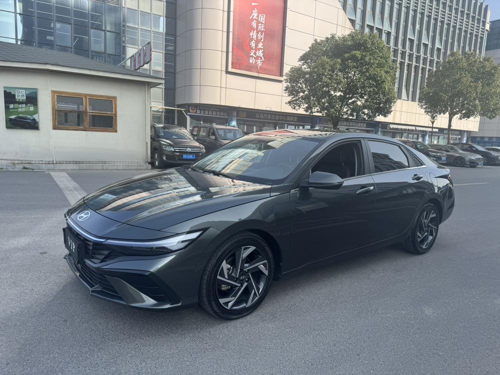 Hyundai Elantra