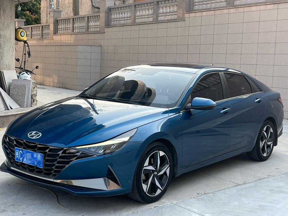 Hyundai Elantra