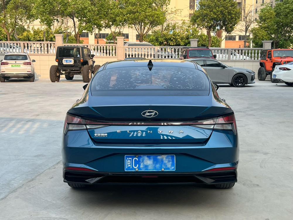 Hyundai Elantra