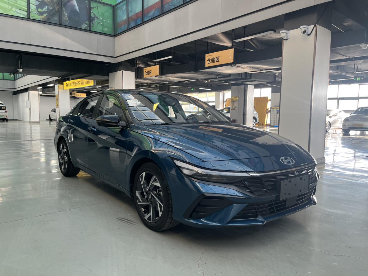 Hyundai Elantra
