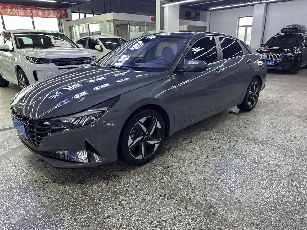 Hyundai Elantra