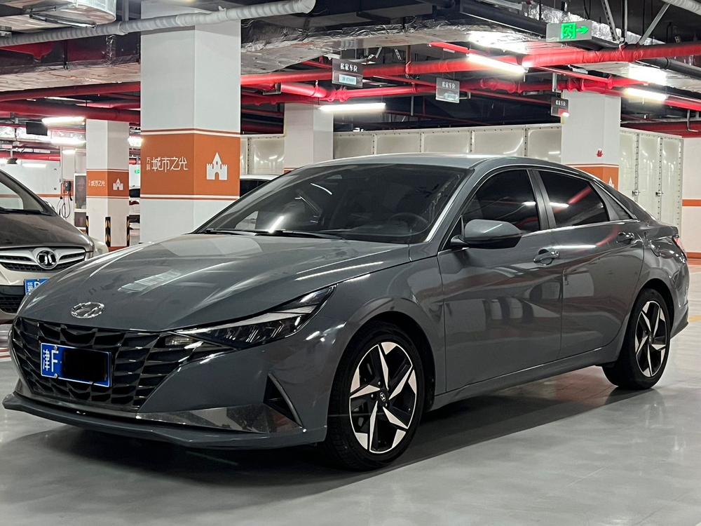 Hyundai Elantra