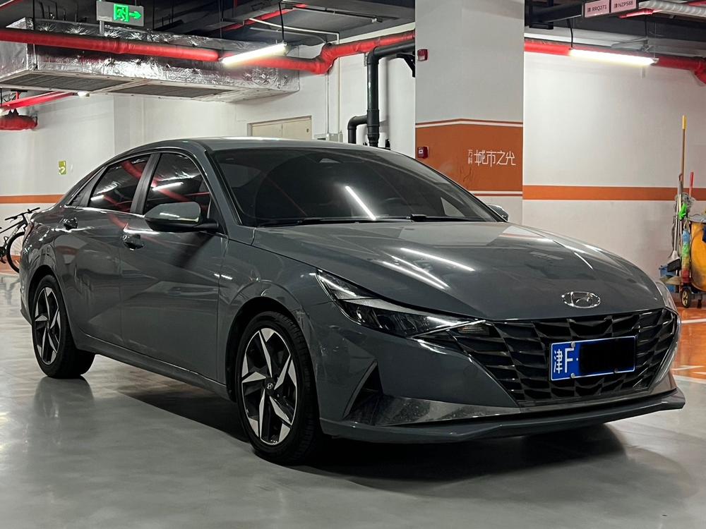 Hyundai Elantra