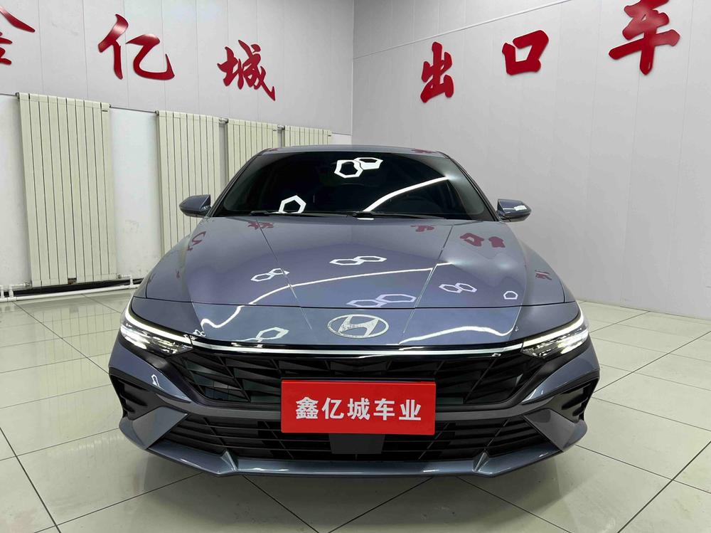 Hyundai Elantra