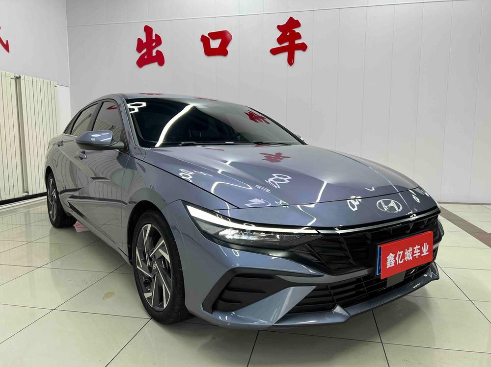 Hyundai Elantra