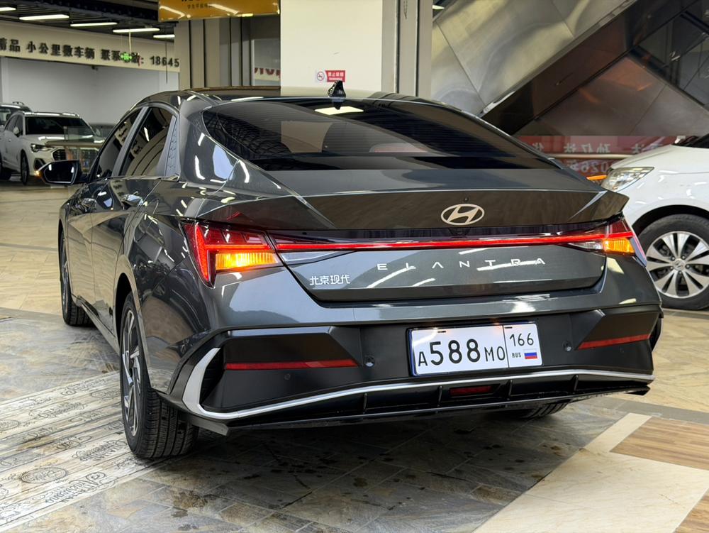 Hyundai Elantra