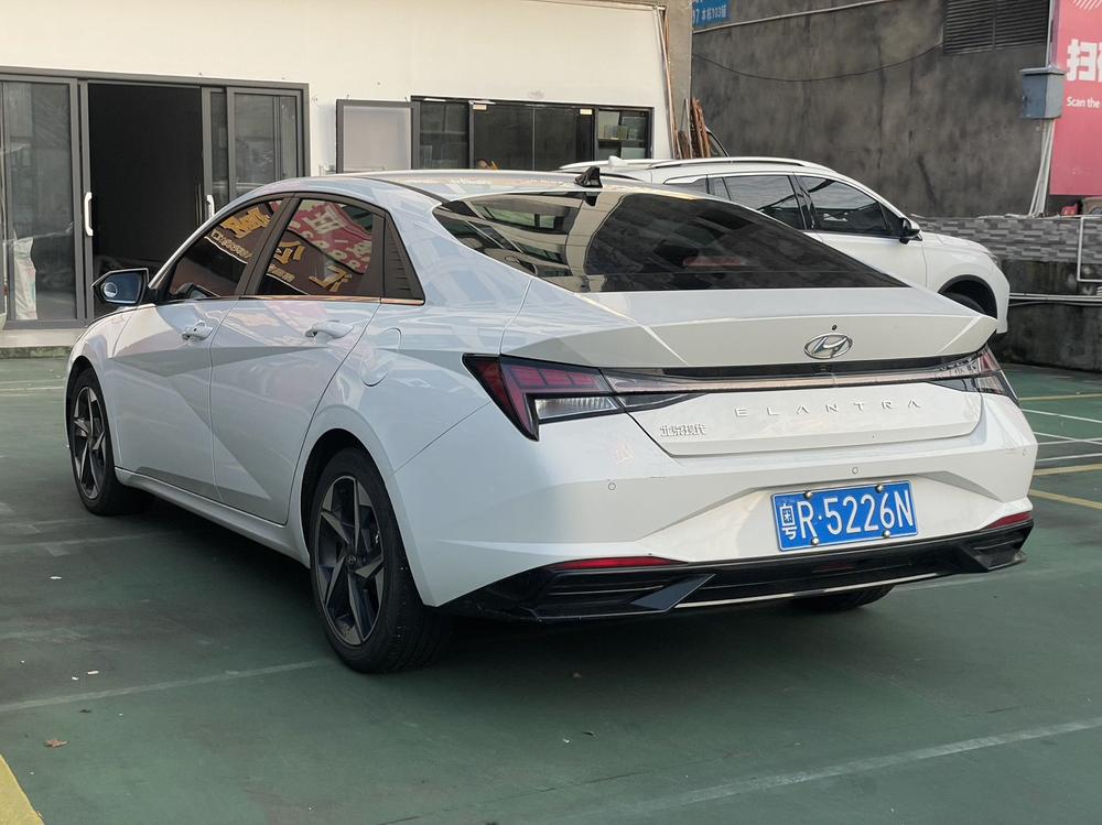 Hyundai Elantra