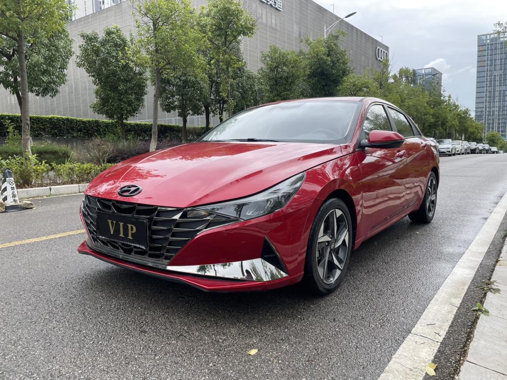 Hyundai Elantra