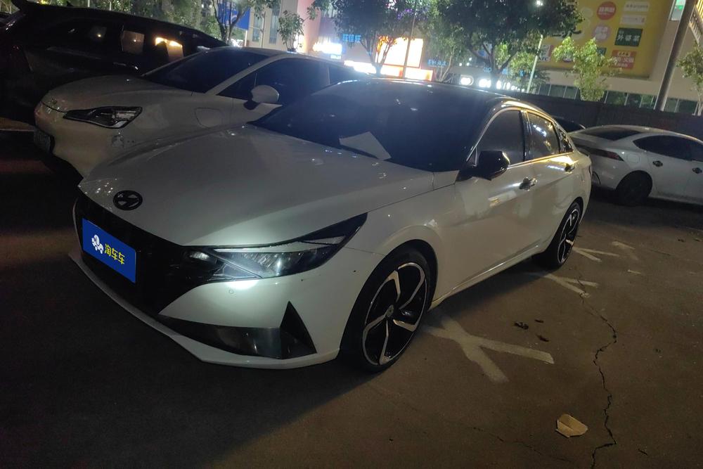 Hyundai Elantra