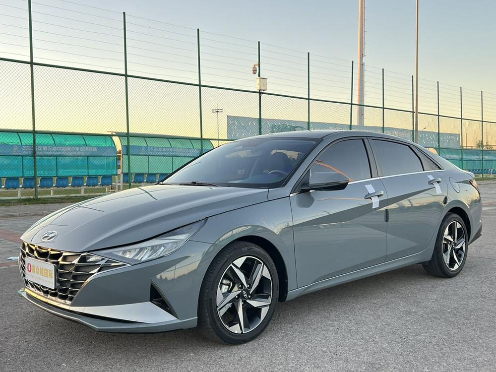 Hyundai Elantra
