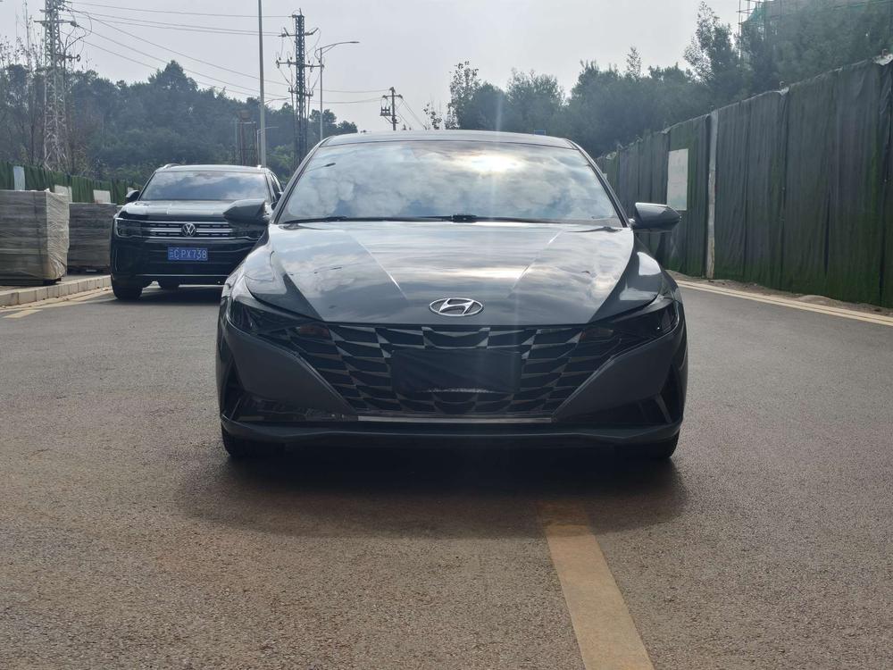Hyundai Elantra