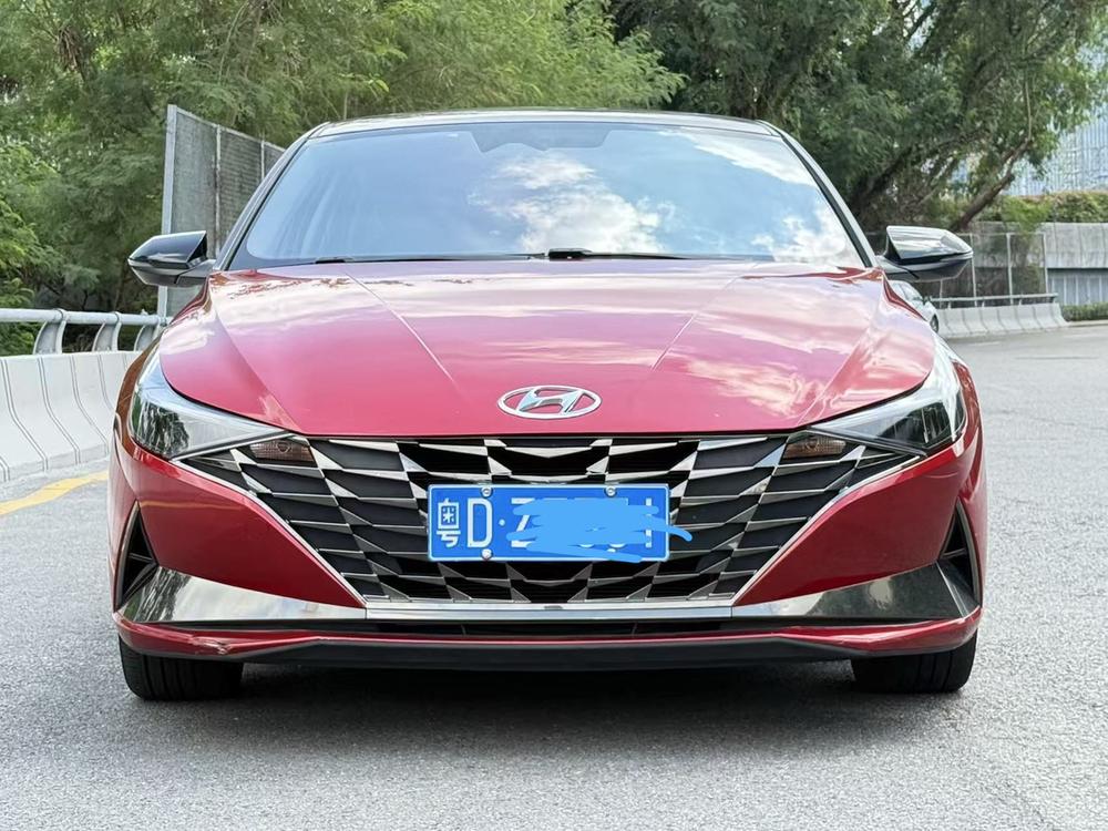 Hyundai Elantra