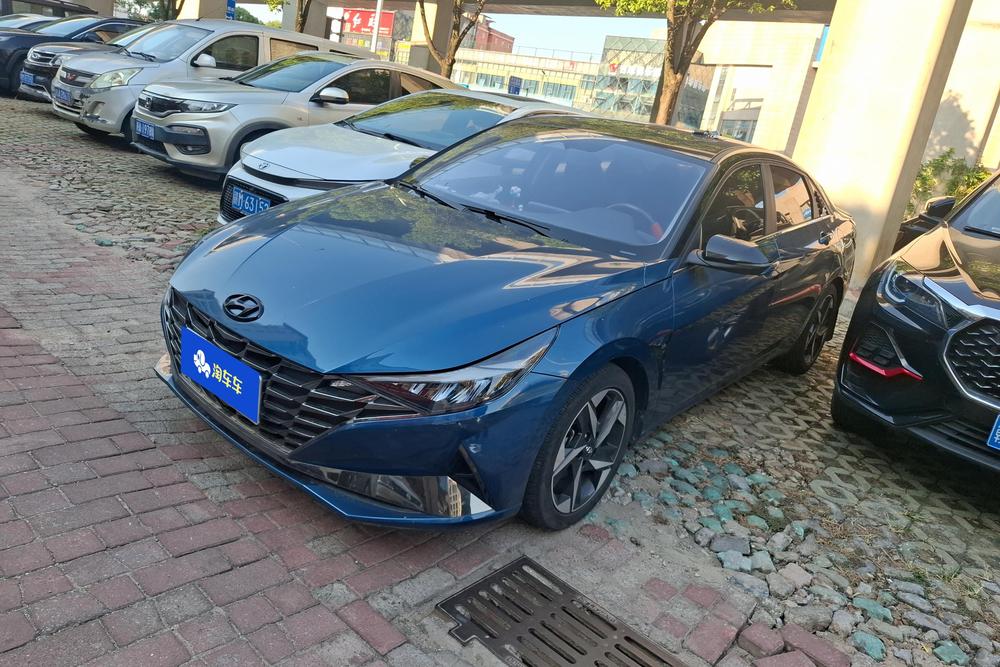 Hyundai Elantra