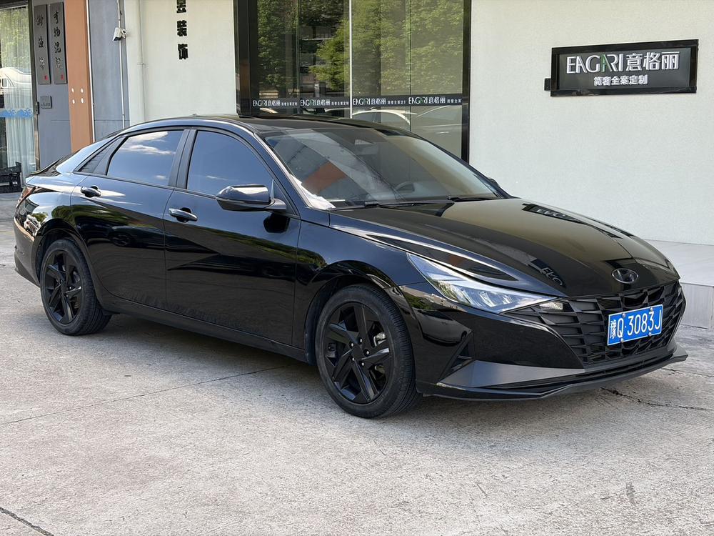 Hyundai Elantra