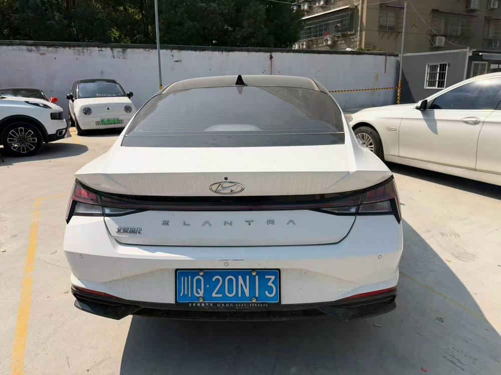 Hyundai Elantra