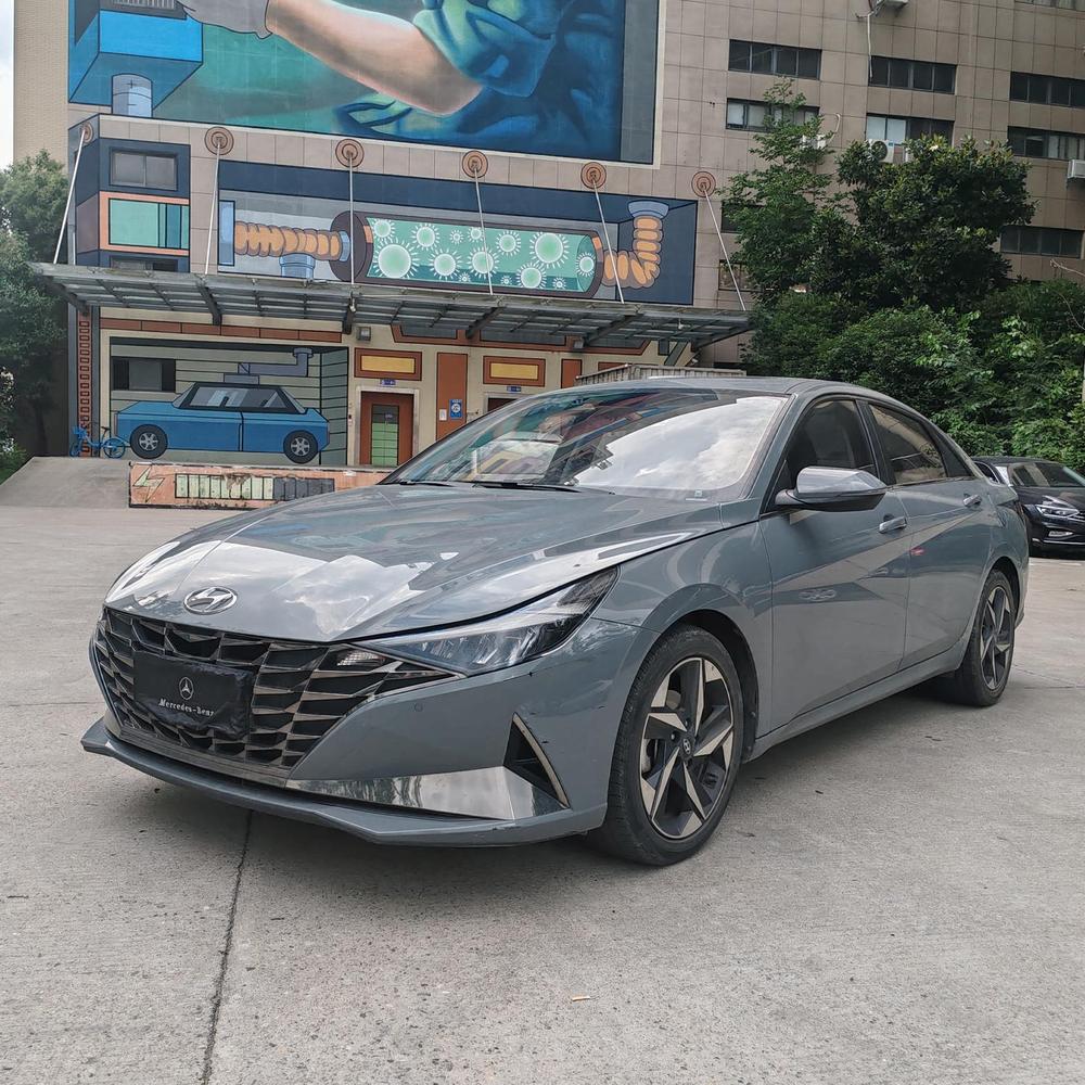 Hyundai Elantra