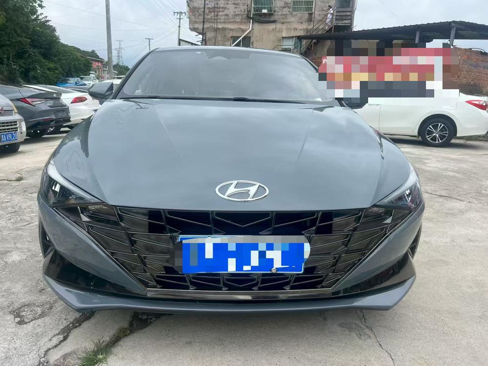 Hyundai Elantra