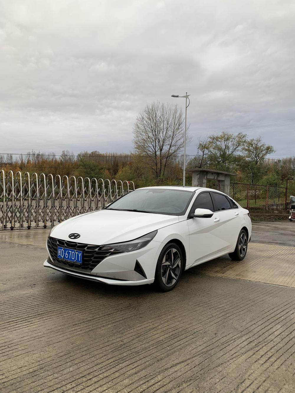 Hyundai Elantra