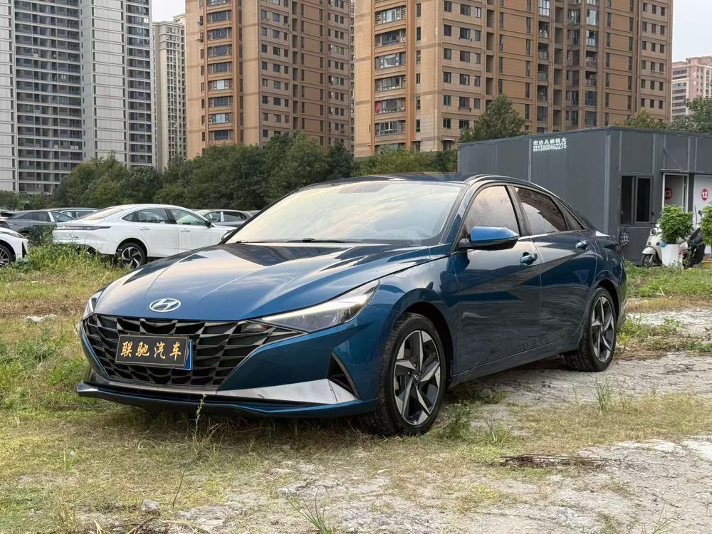 Hyundai Elantra