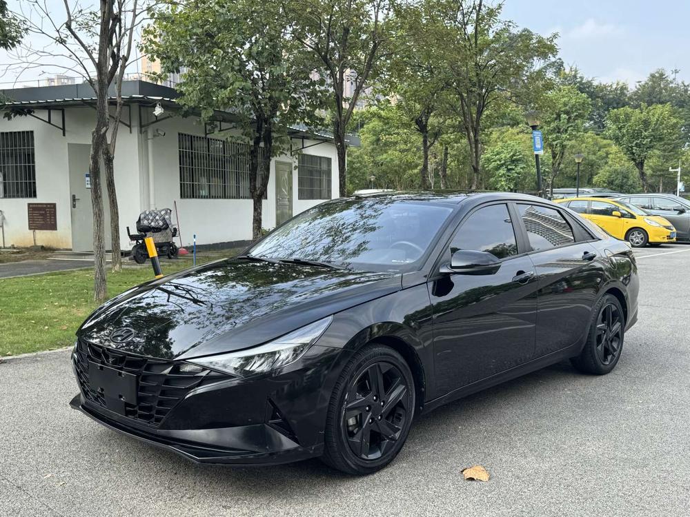 Hyundai Elantra