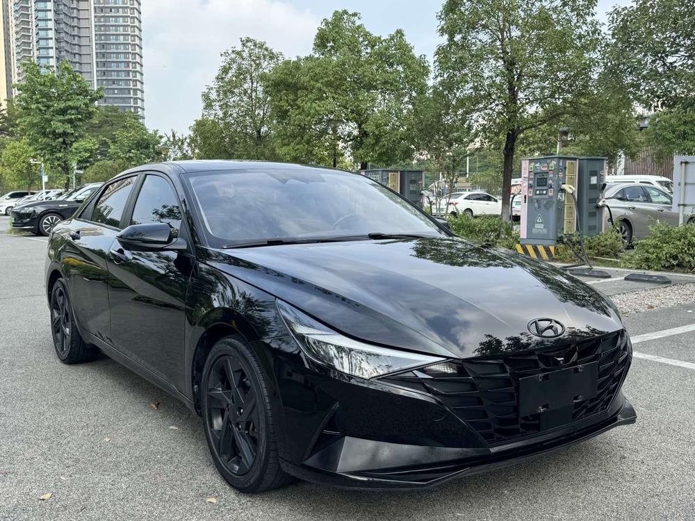 Hyundai Elantra