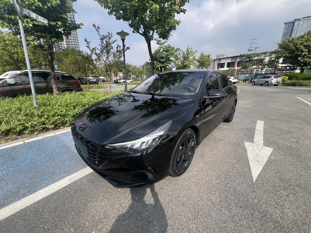 Hyundai Elantra