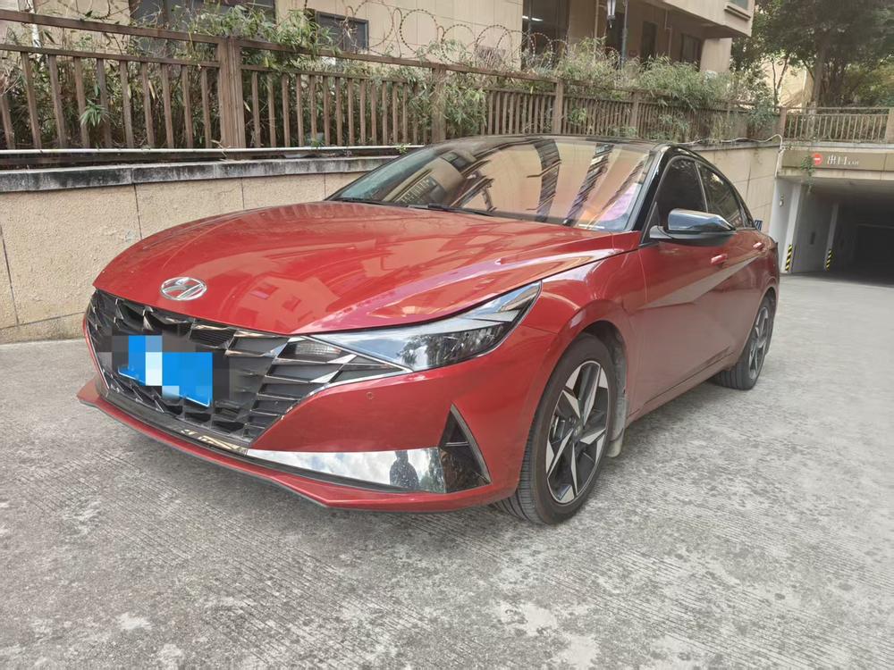 Hyundai Elantra