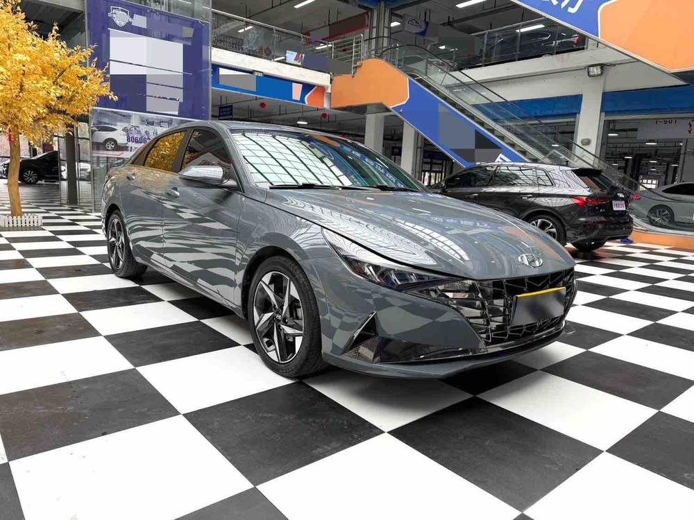 Hyundai Elantra