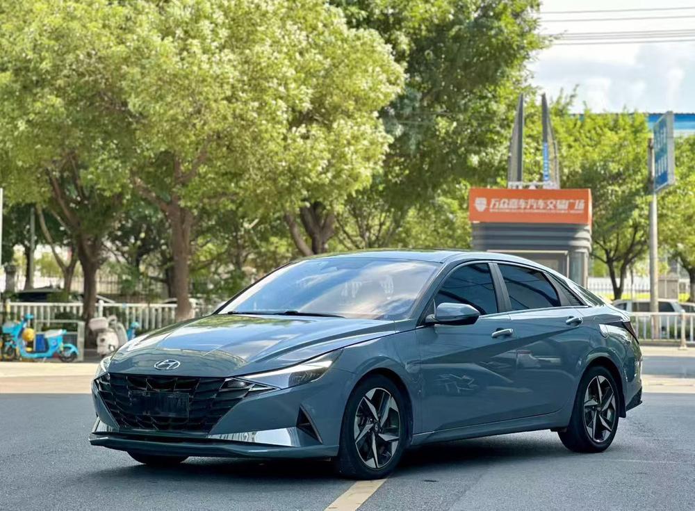 Hyundai Elantra
