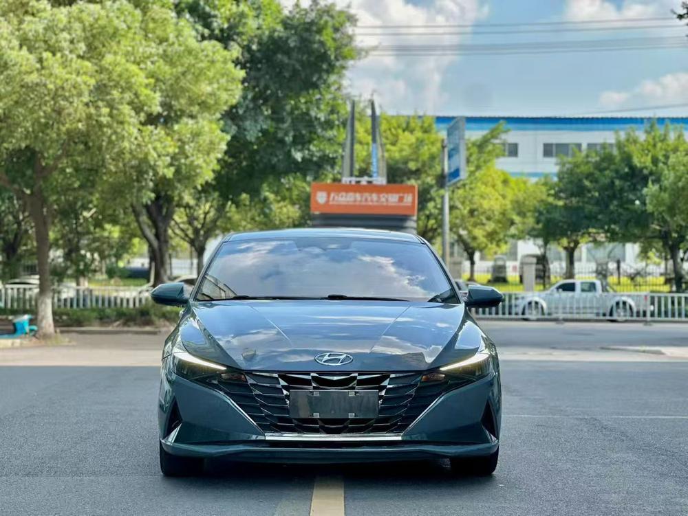 Hyundai Elantra