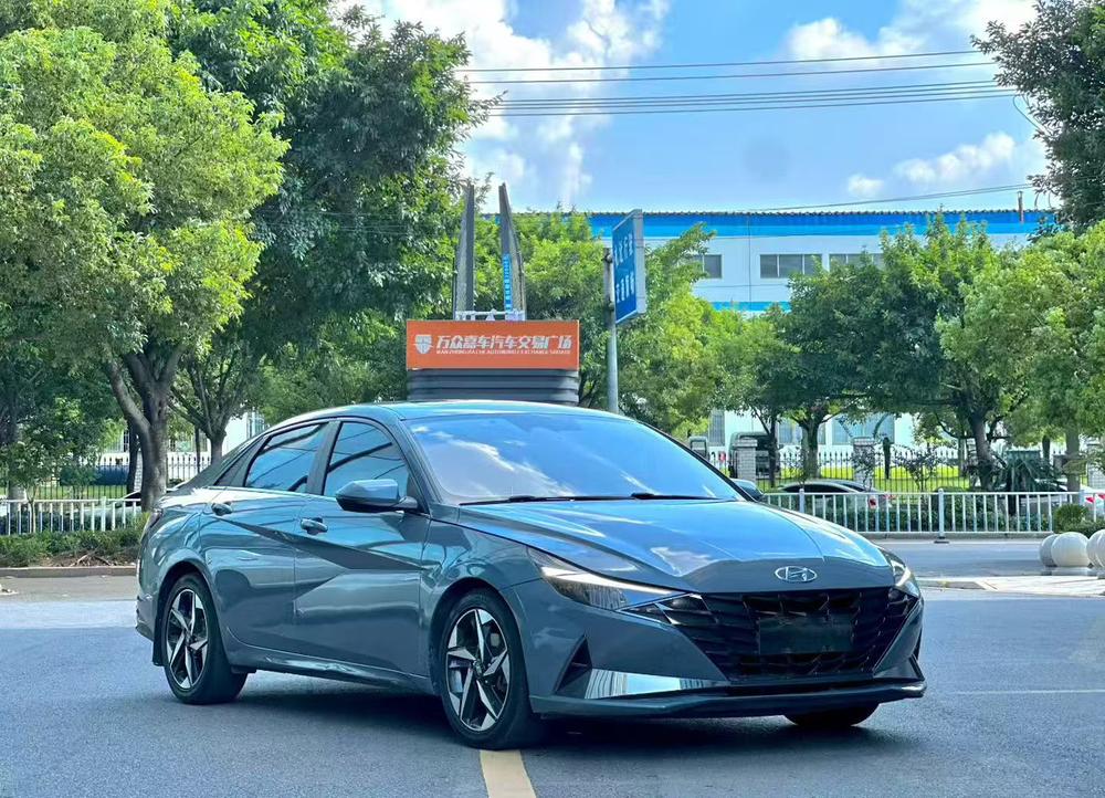 Hyundai Elantra