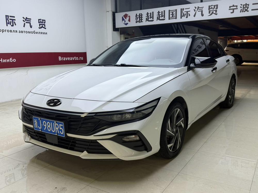 Hyundai Elantra