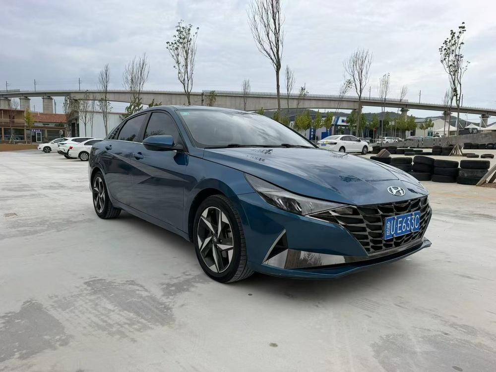 Hyundai Elantra