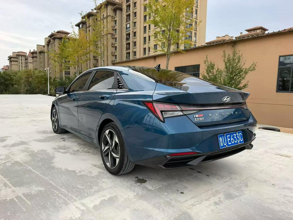 Hyundai Elantra