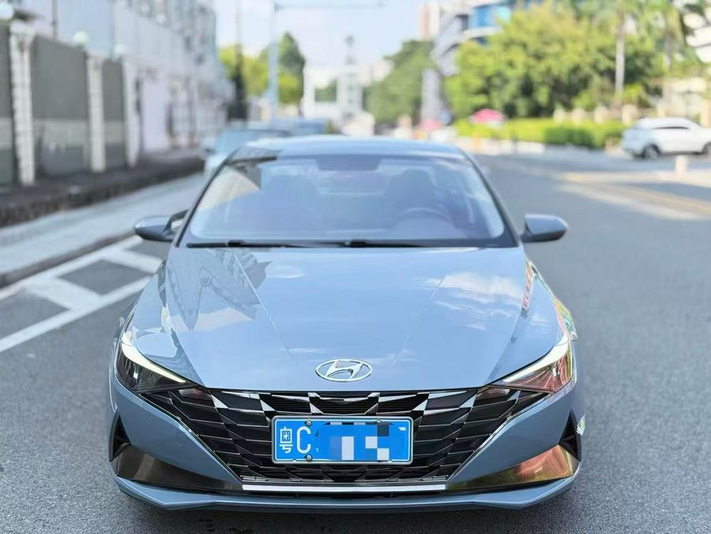 Hyundai Elantra