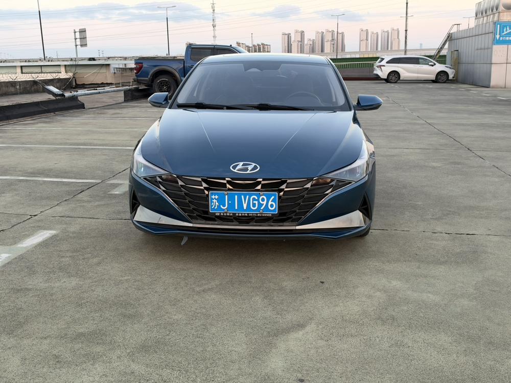 Hyundai Elantra