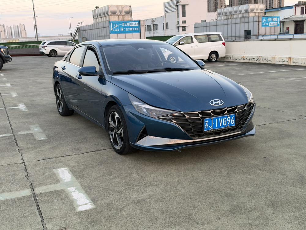 Hyundai Elantra