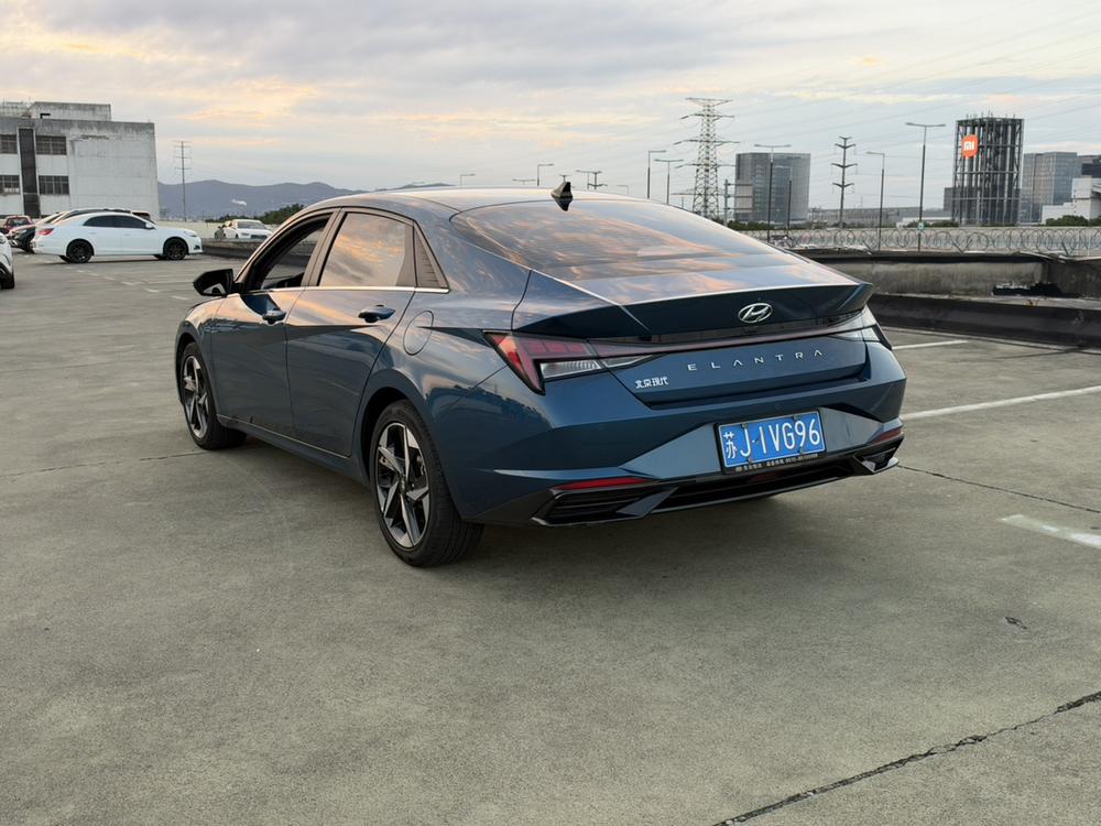 Hyundai Elantra