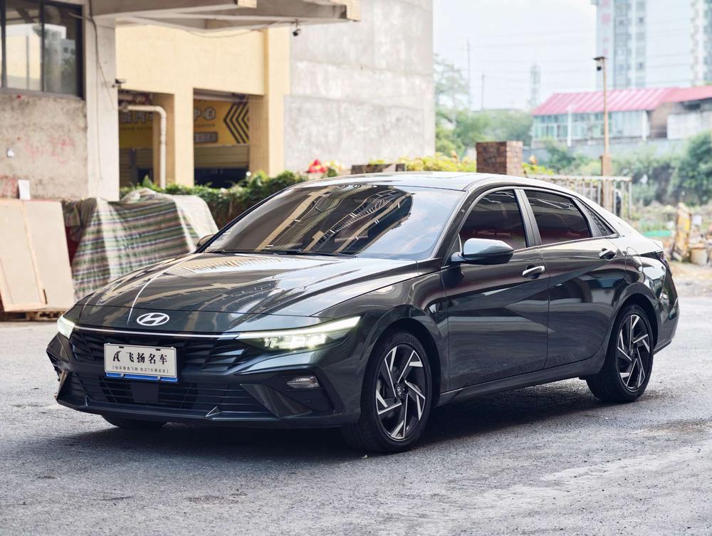 Hyundai Elantra